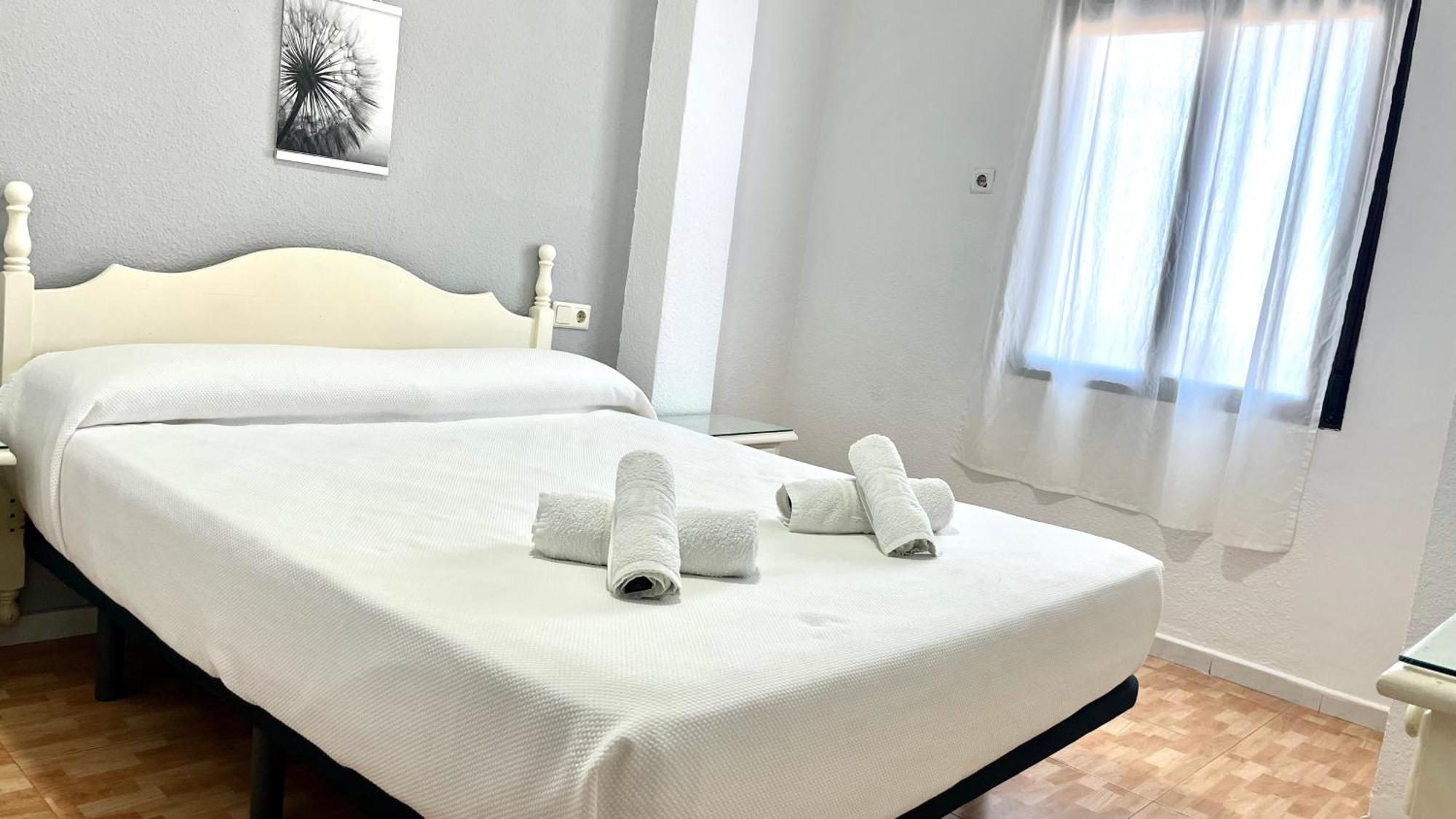 Hostal Carlos III Aldea Quintana Esterno foto