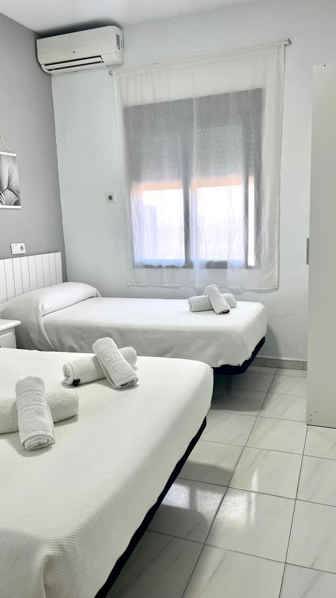 Hostal Carlos III Aldea Quintana Esterno foto